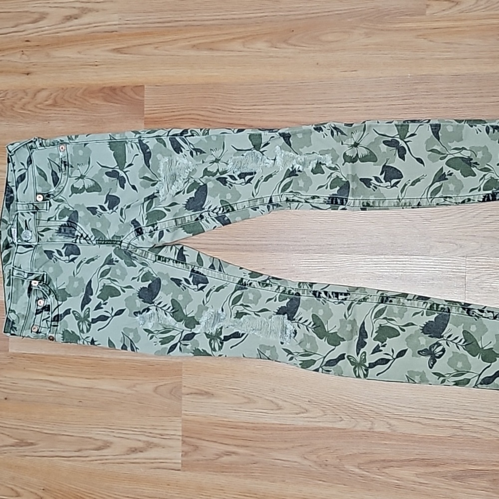 True Religion jeans-- women's W26